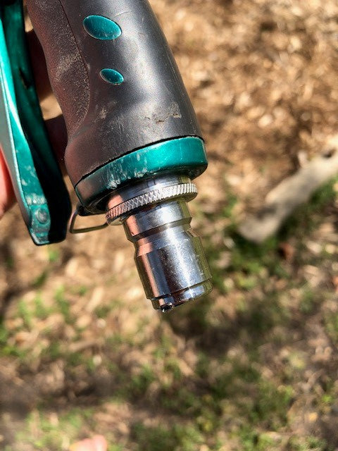 garden hose plug on garden sprayer
