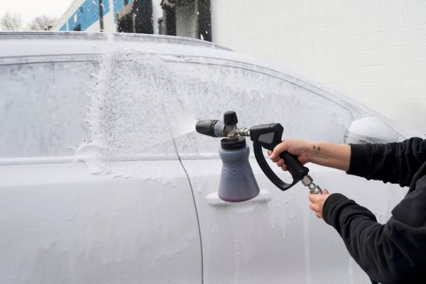 What are the Benefits of Using a Foam Cannon: Ultimate Cleaning Power