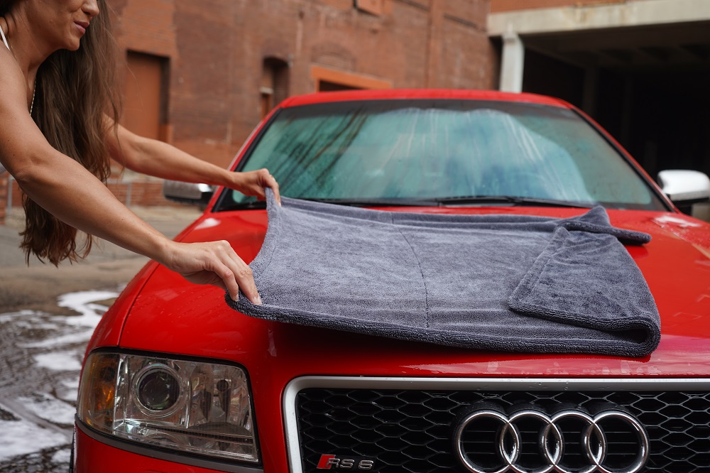 MicroFibers, wax applicators, drying towels, buffing towels, wax applicator sponges, glass cleaning cloths and wash mitts