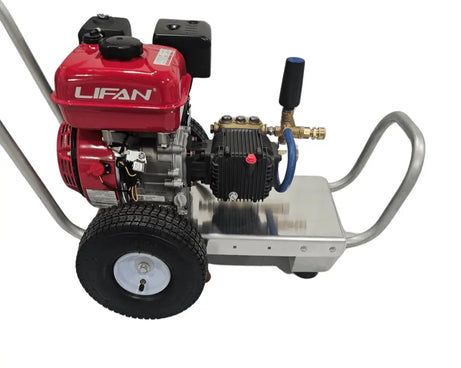 PRESSURE WASHER LIFAN 6.5HP/2.5GPM @2500PSI ON WHEELED CART
