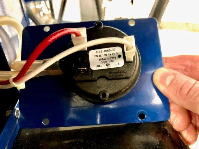 EC 100, EC 200, EC 300 PRESOSTAT 100 PA-E50440