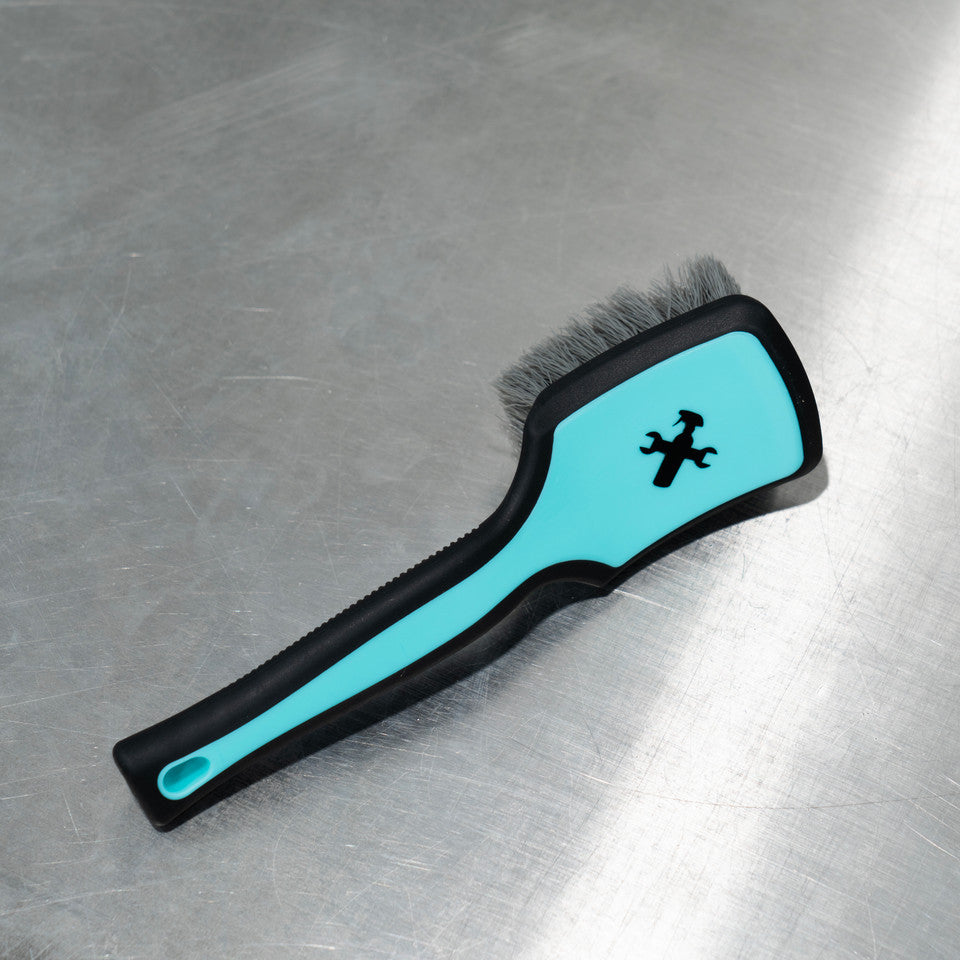 Tire Scrubbing Brush