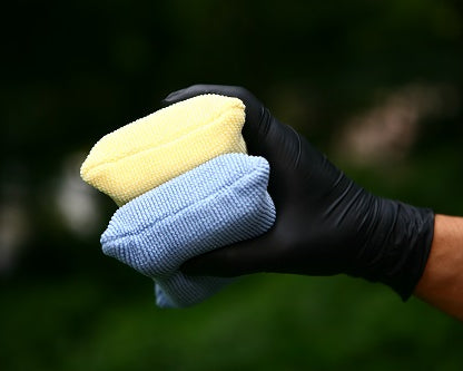 Tiffiany Microfiber Applicator Pad in action blue and yellow