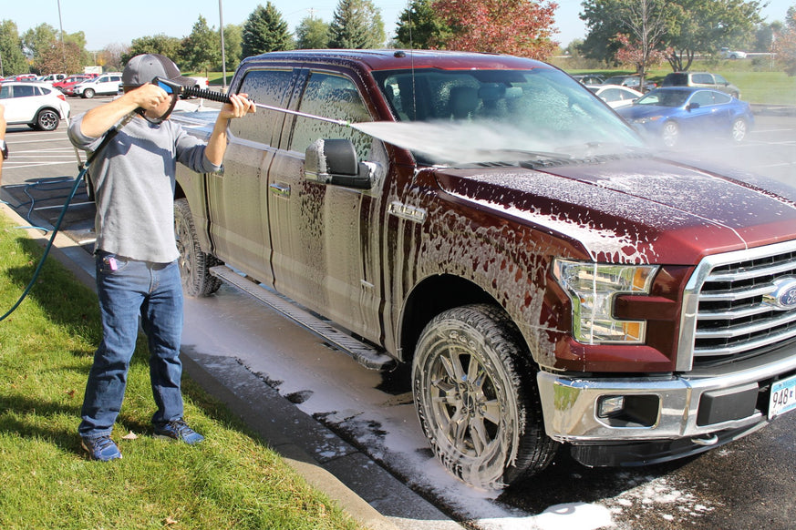 Veloci Performance Products | 47" Plated Steel Lance with Molded Grip